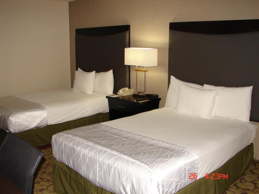 Ramada Plaza By Wyndham Charlotte South End Airport Hotel Luaran gambar