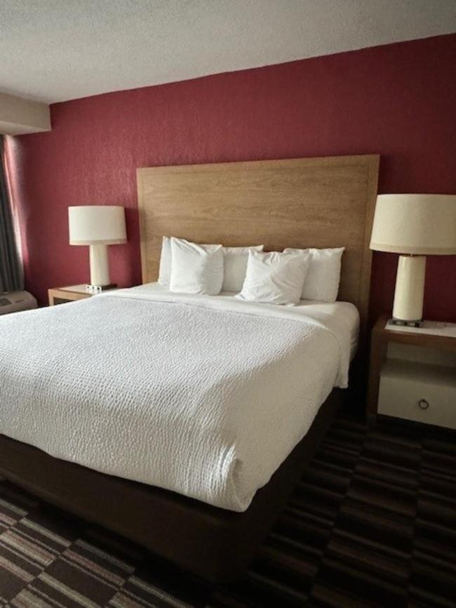 Ramada Plaza By Wyndham Charlotte South End Airport Hotel Luaran gambar