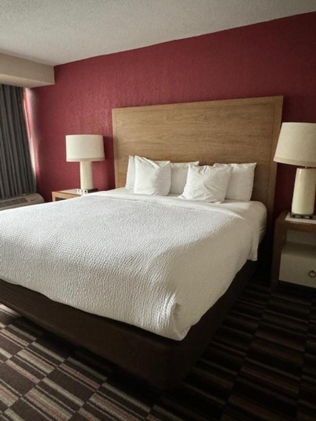 Ramada Plaza By Wyndham Charlotte South End Airport Hotel Luaran gambar